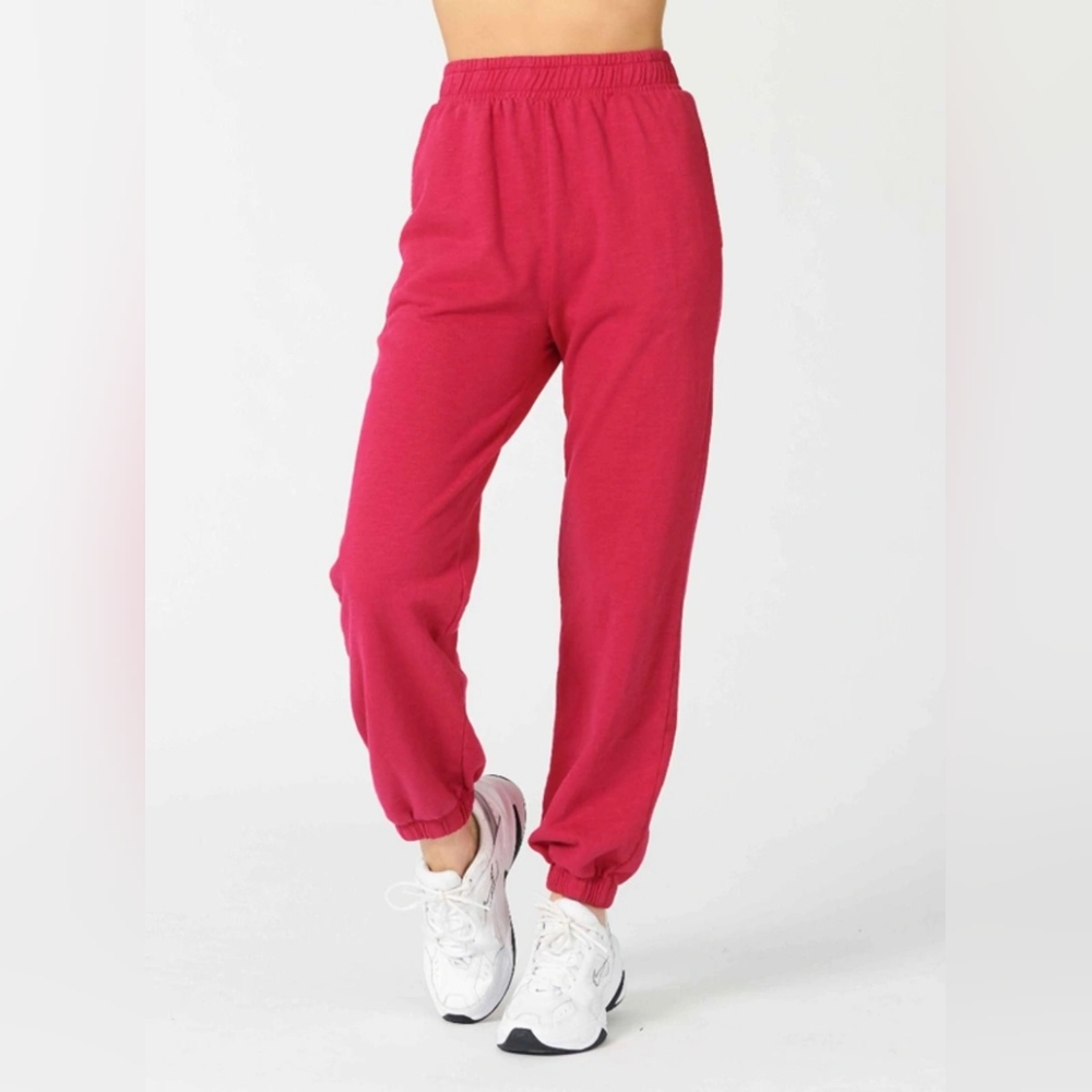 Nux Sunday Sweat in Pink